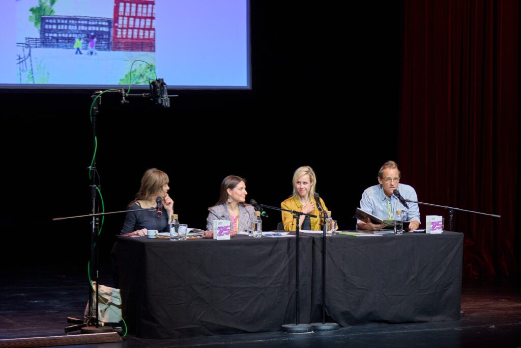 Moderation Kristin Linde Internatonales Literaturefestival Berlin 2025